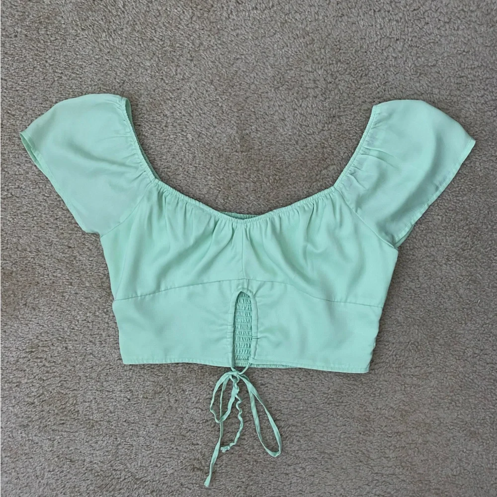 American Eagle Medium Mint Green Short Sleeve Crop Top - Picture 2 of 6